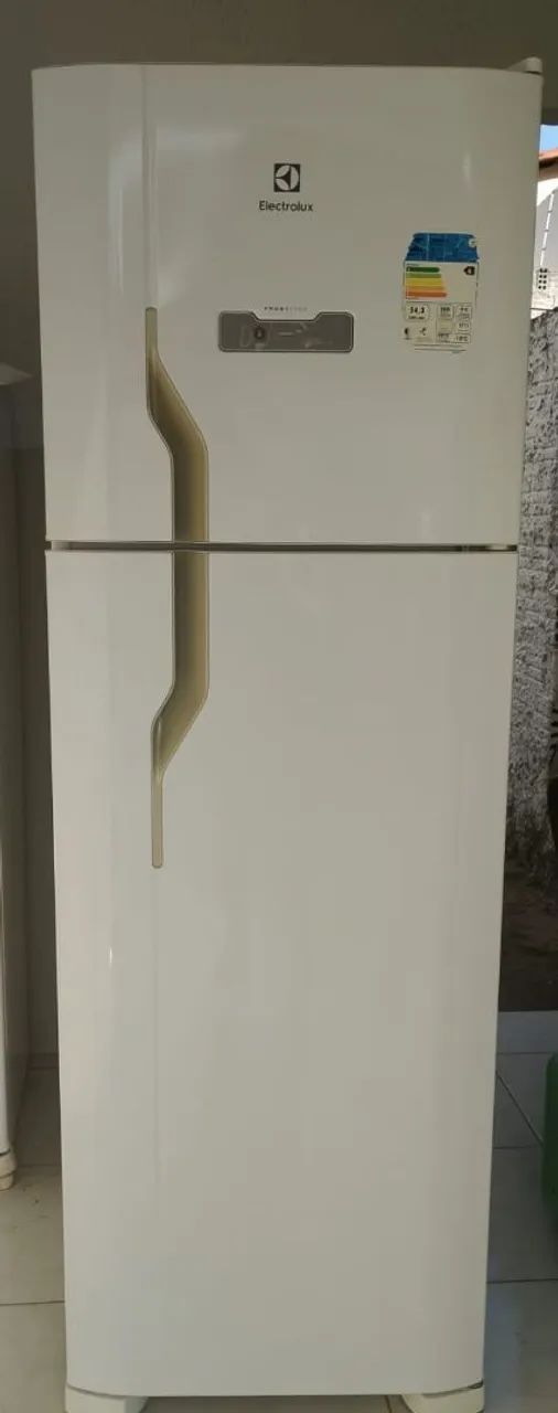Geladeira Electrolux Muito Nova!!! - Foto 5
