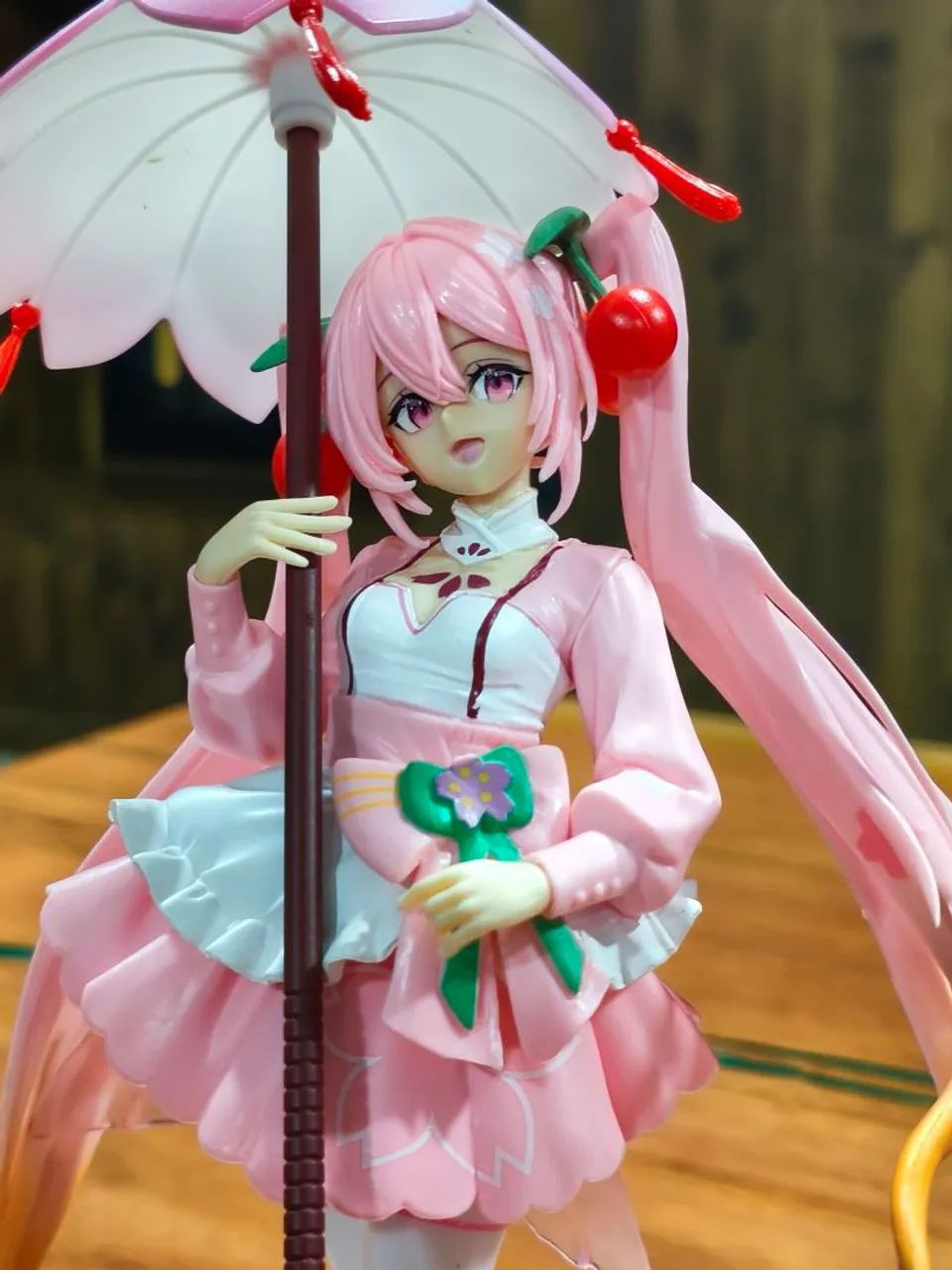 Figura da Sakura Miku com guarda-chuva  - Foto 4