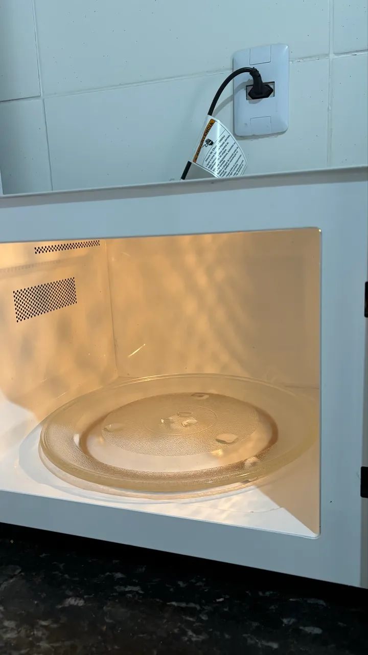 Micro-ondas Electrolux 36L Branco e Cinza ME36B - Foto 3