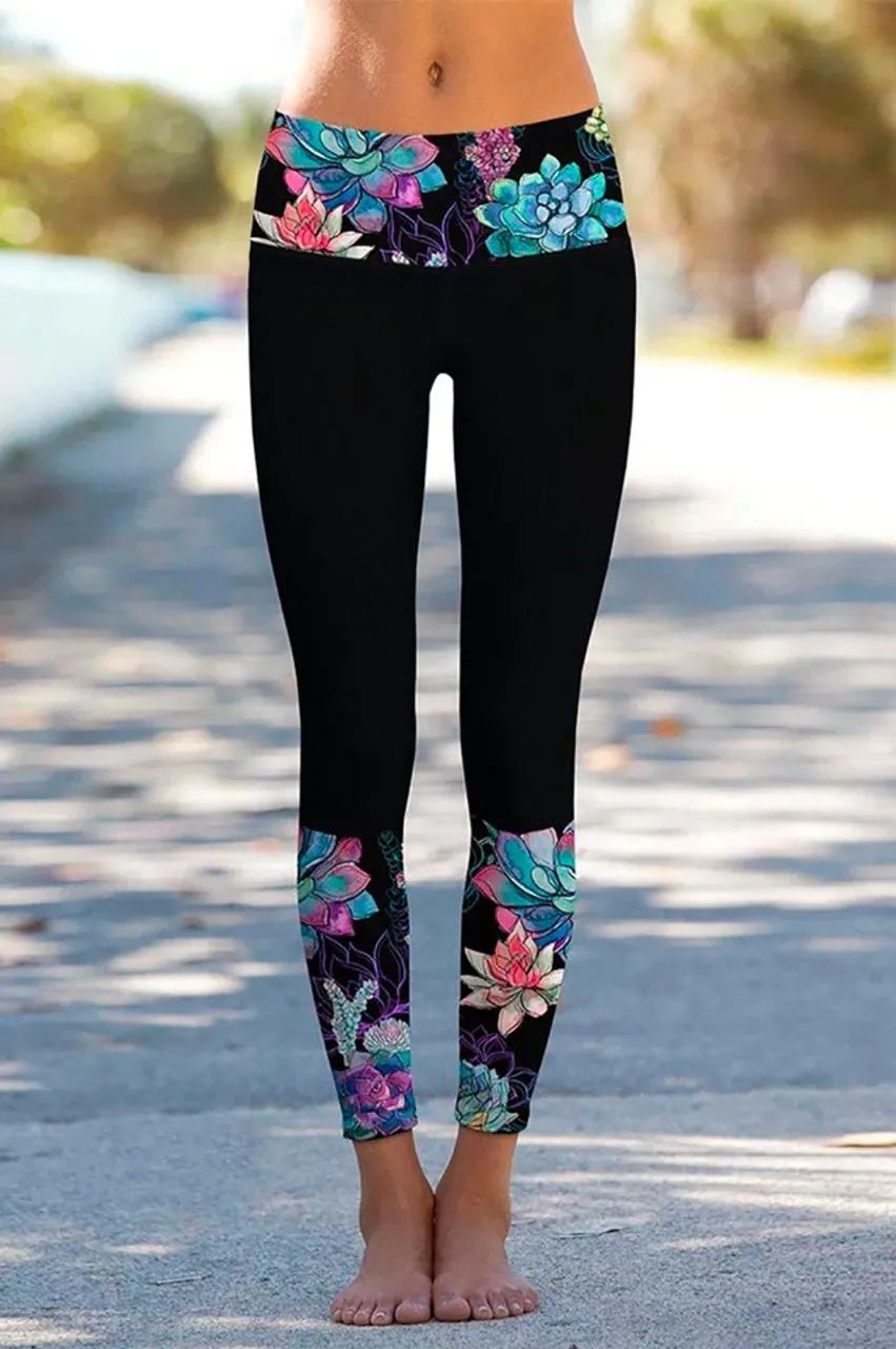 Legging detalhes floral  NOVA/ NUNCA usada - Foto 3