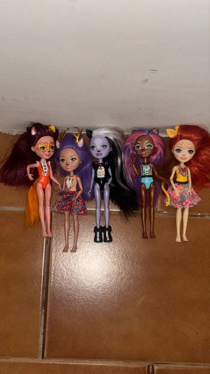 5 bonecas Enchantimals 