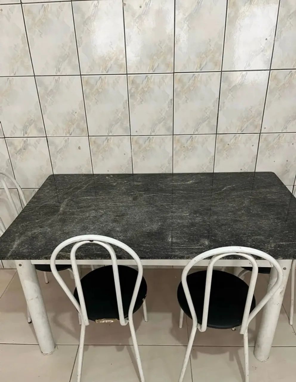 Mesa de mármore 4 cadeiras  - Foto 4
