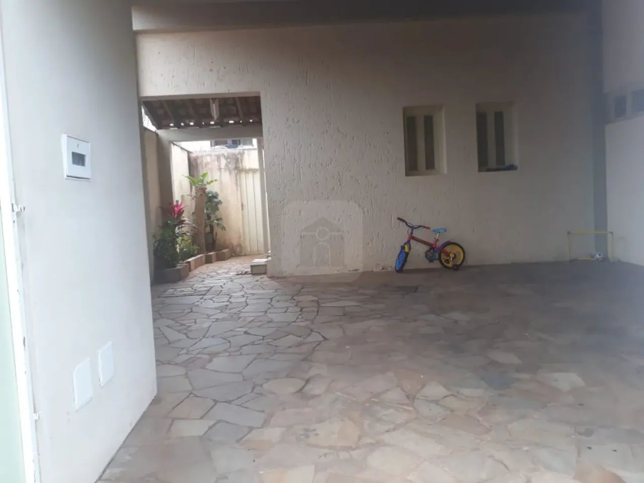 Casa para venda no bairro Saraiva