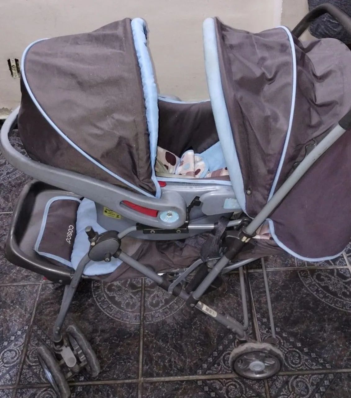 Vendo Carrinho de bebê 