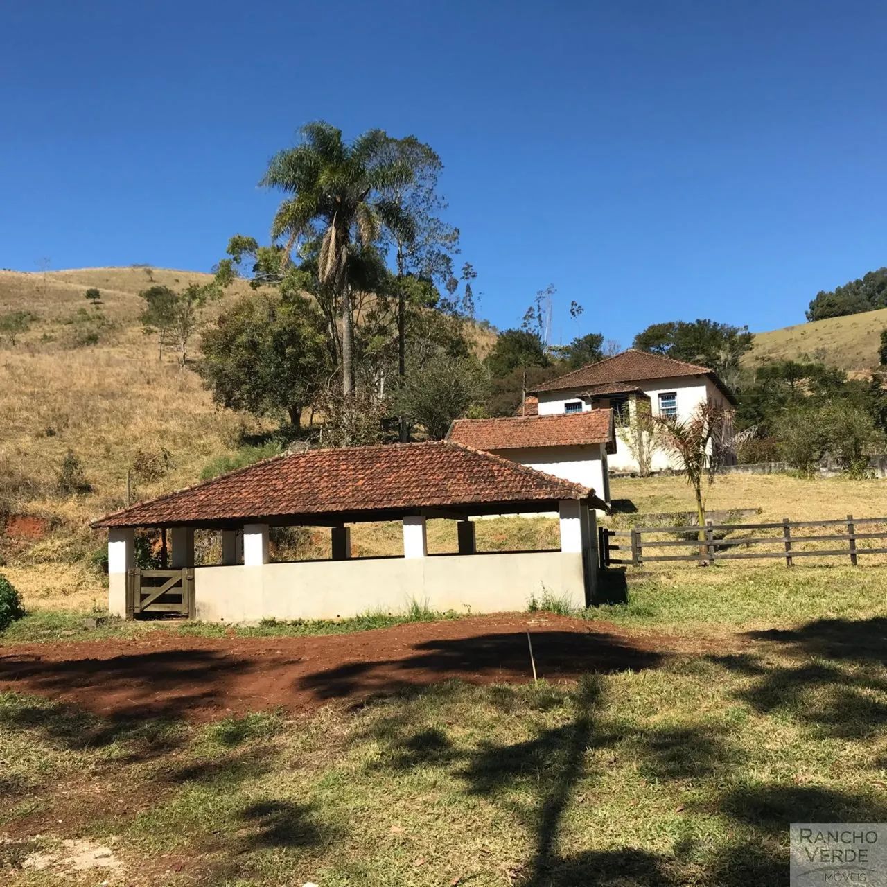SÍTIO RURAL em LAGOINHA - SP, MACUCO - Foto 2