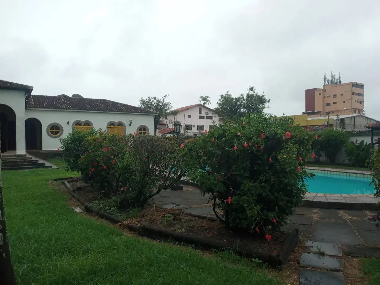 Vendo Casarão com 2076m² de terreno e  5 quartos no Centro - Macaé - RJ - Foto 3