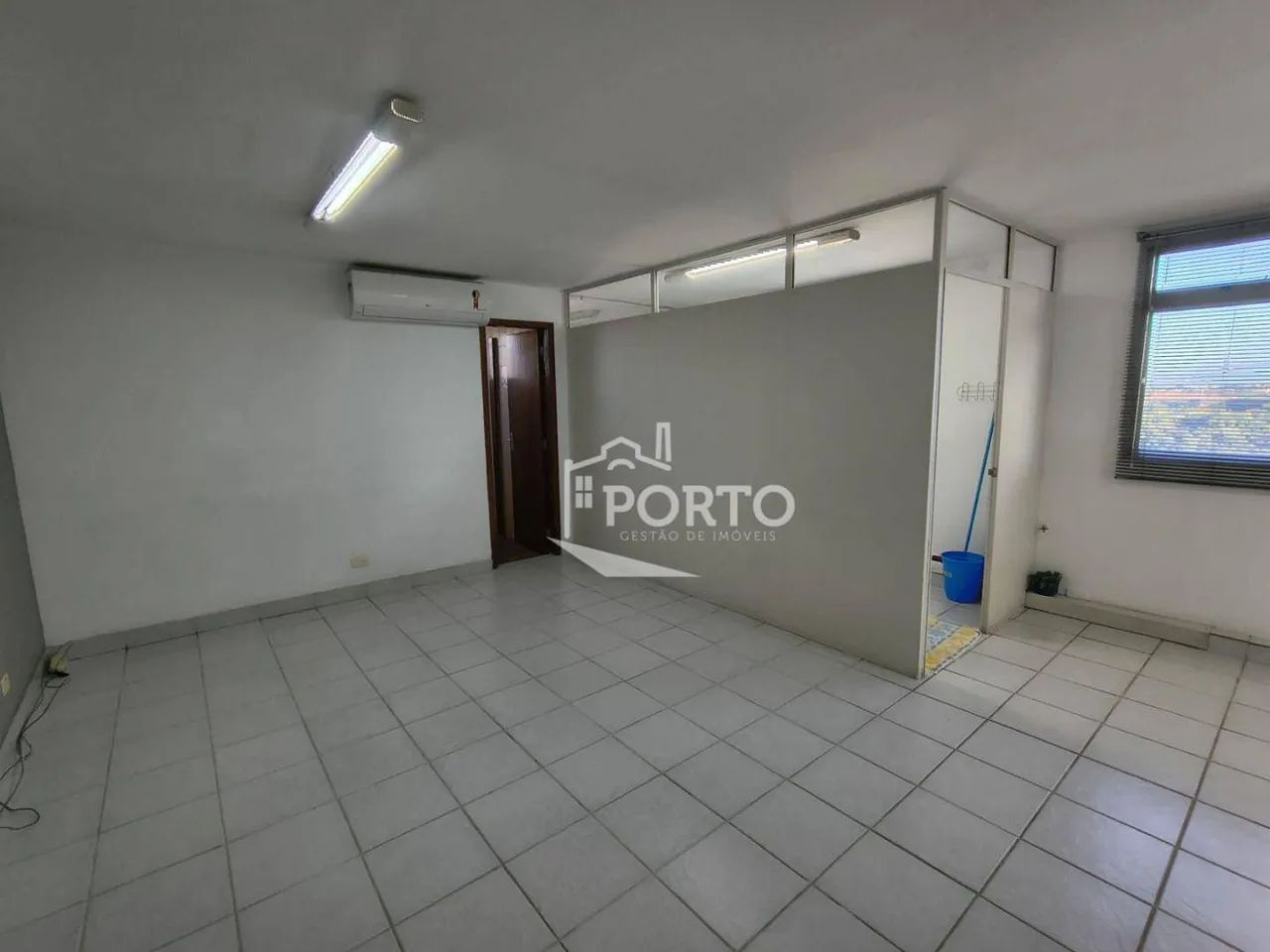 Sala Comercial à venda no Edifício Meditarraneo em Piracicaba - Foto 4