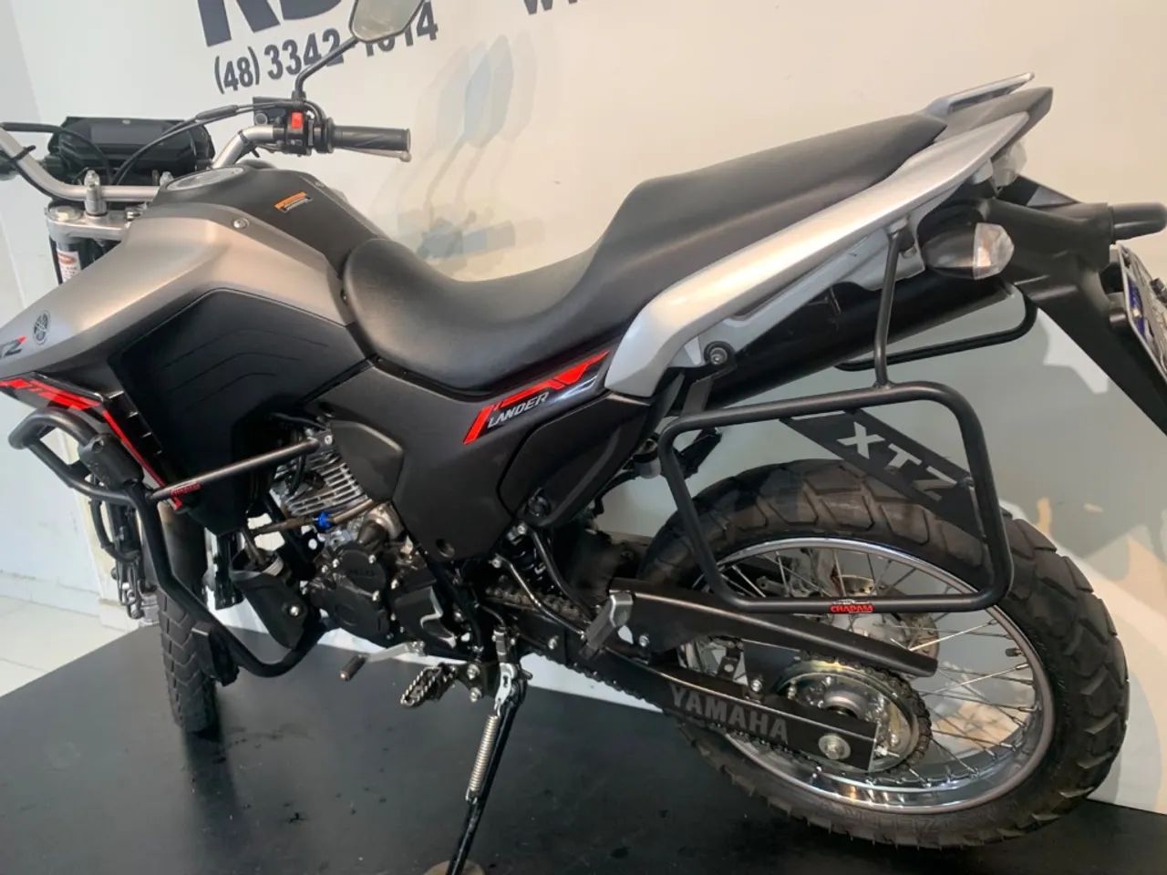 XTZ 250 LANDER CONNECTED - Foto 3