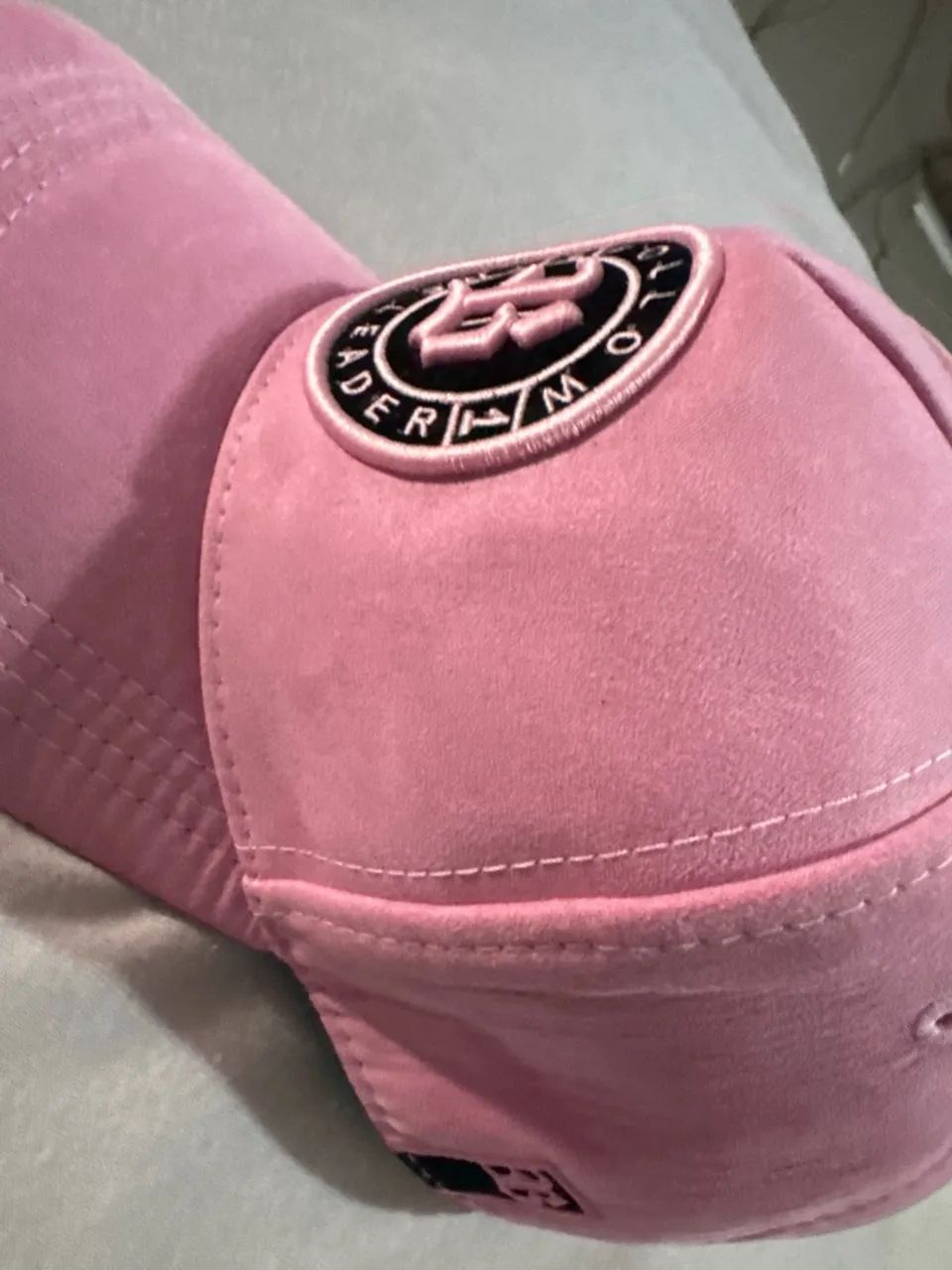 Boné Snapback rosa - Foto 2