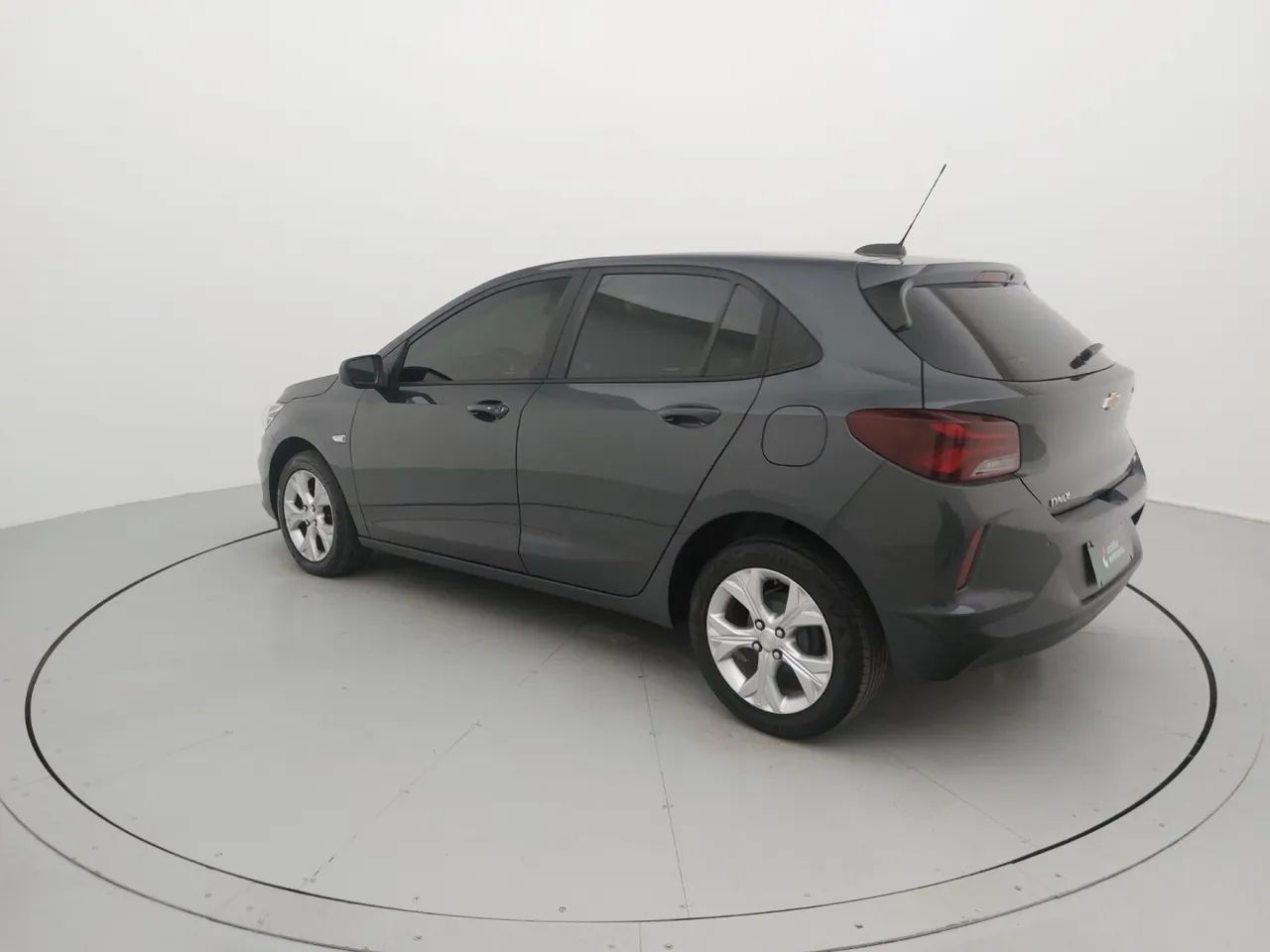 Chevrolet Onix Plus LTZ 1.0 12V TB Flex Aut. 4P, foto 3 de 18
