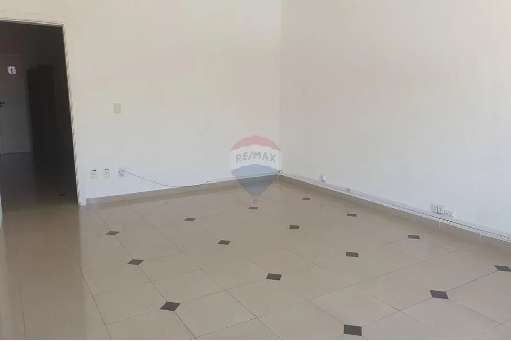 Sala comercial excepcional, com 23m² de área útil, localizada no centro da cidade. - Foto 3