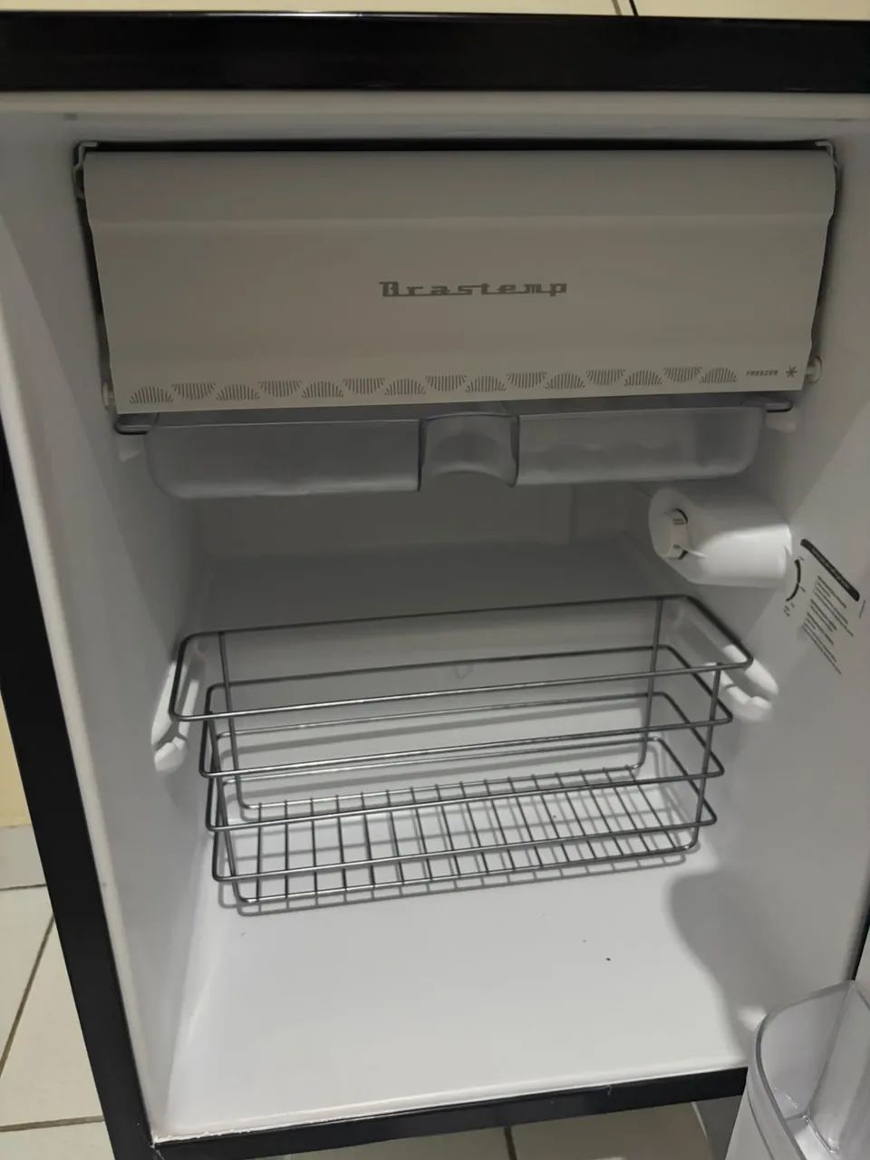 Frigobar Brastemp 