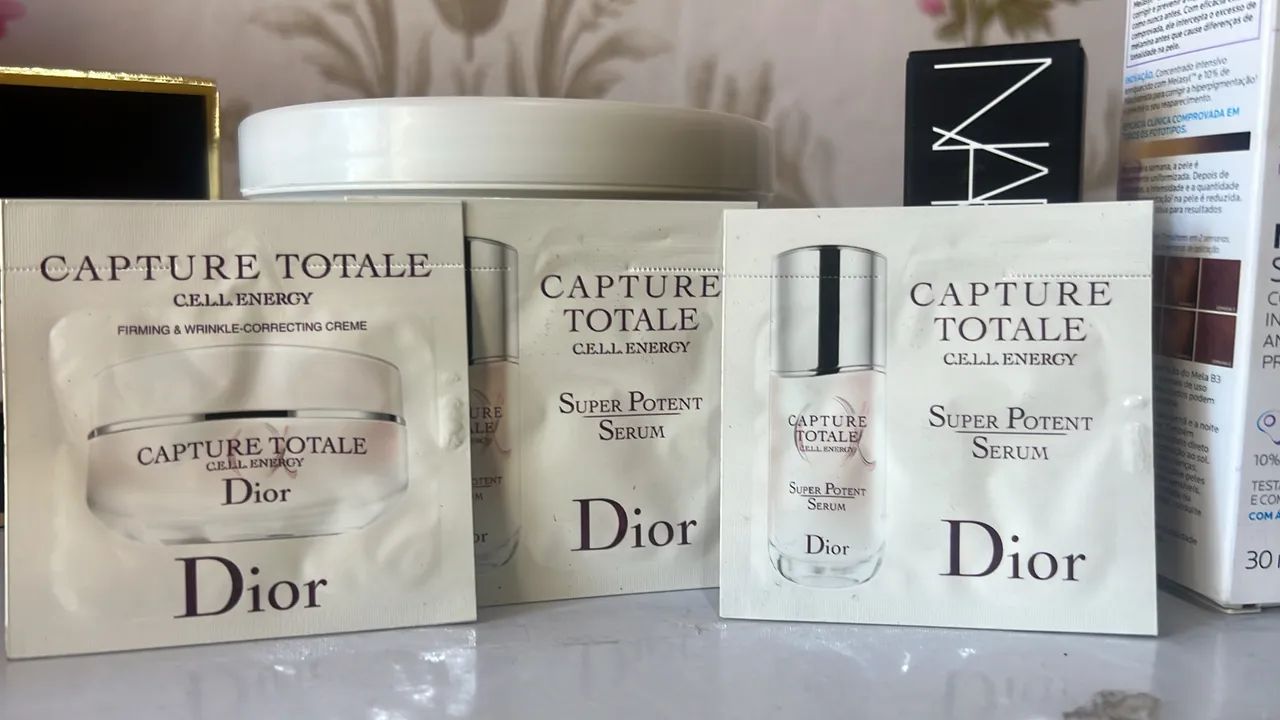 3 saches Dior para o rosto 