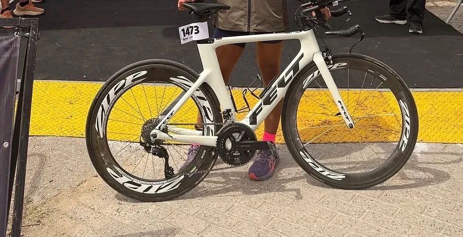 Roda Zipp Carbono 808 - Foto 3