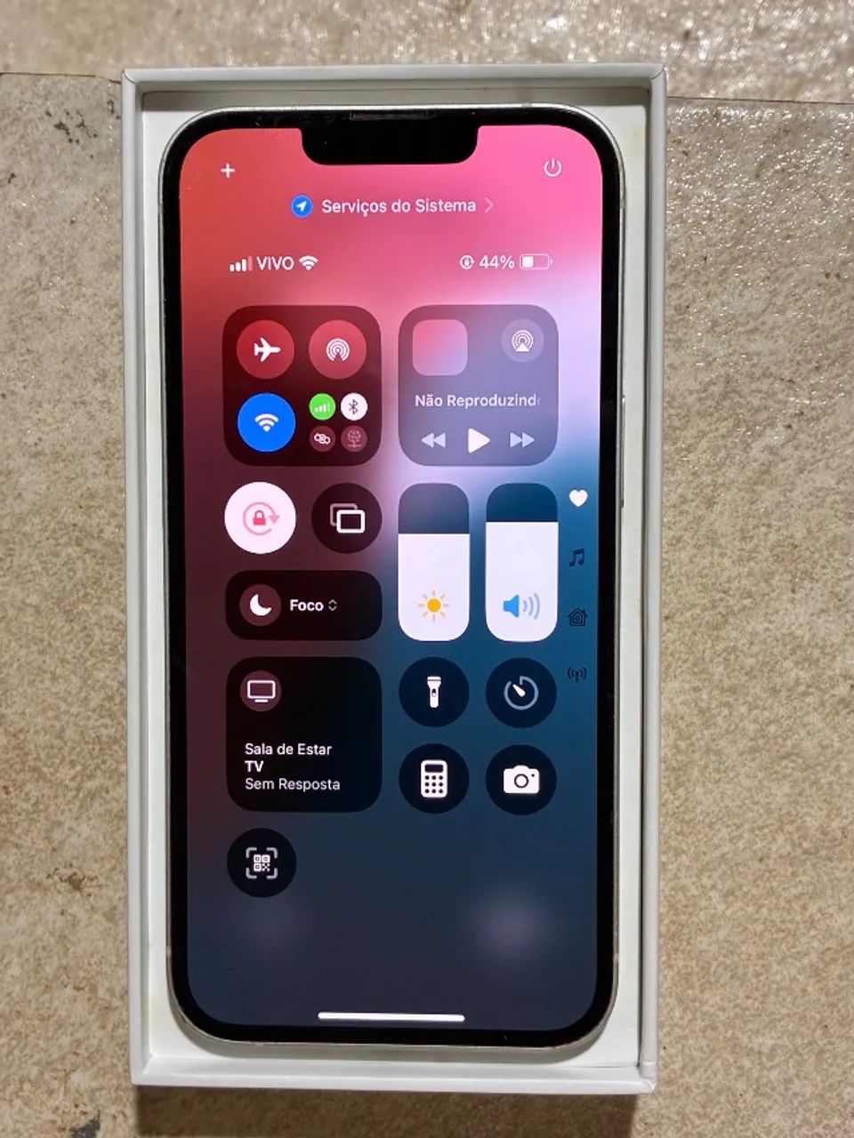 iPhone 13 em ótimo estado 