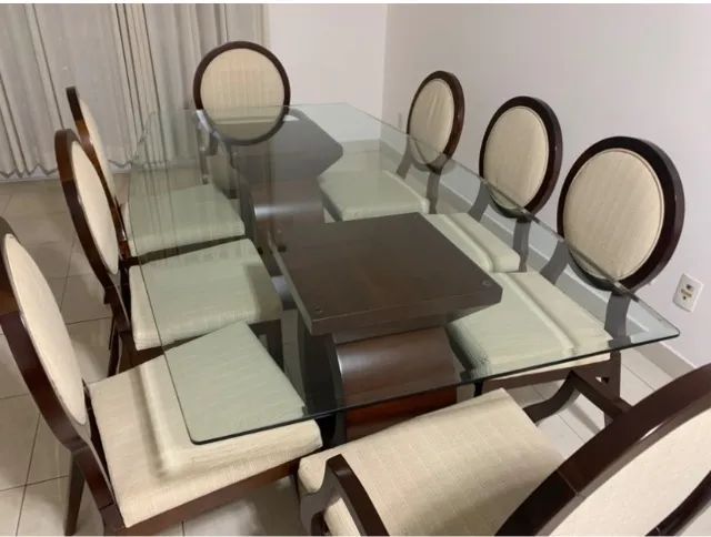 Mesa de jantar 2,20 x 1,20 com 08 cadeiras 