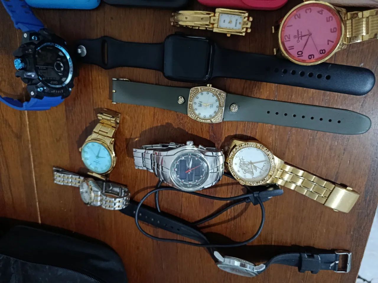 Vendo capinhas de celular e relógios... Preço de desapego  - Foto 2