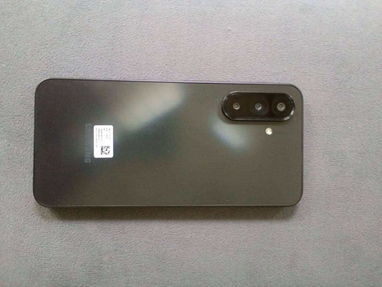 Celular Samsung Galaxy A17  - Foto 2