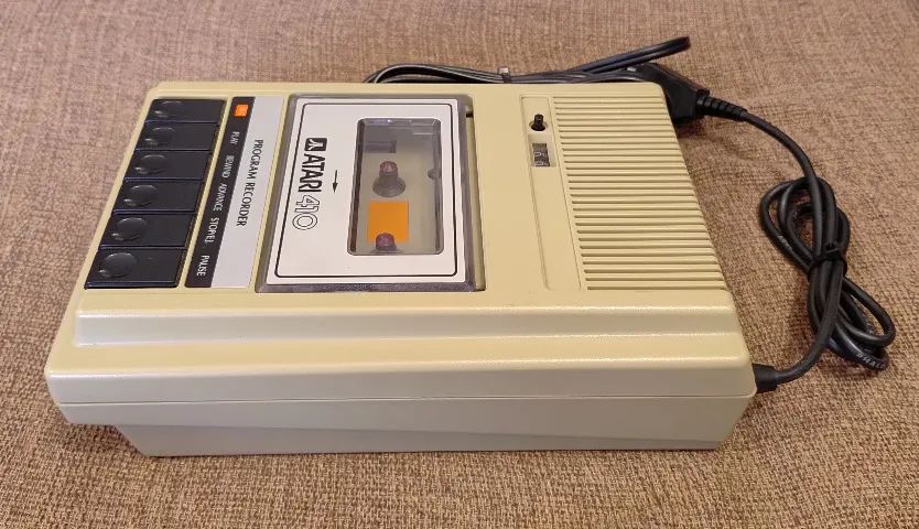 Toca Fitas K7 ( DataCorder ) Atari Program Recorder 410 P/ Atari XL -Ruim / Para Conserto