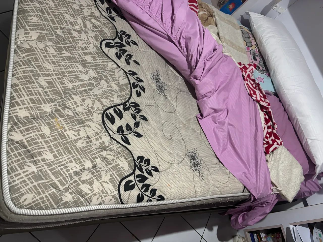 Vendo Cama Box de Casal(Leia a Descrição) - Foto 2