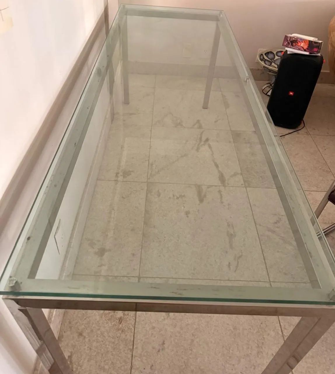 Mesa em vidro excelente 