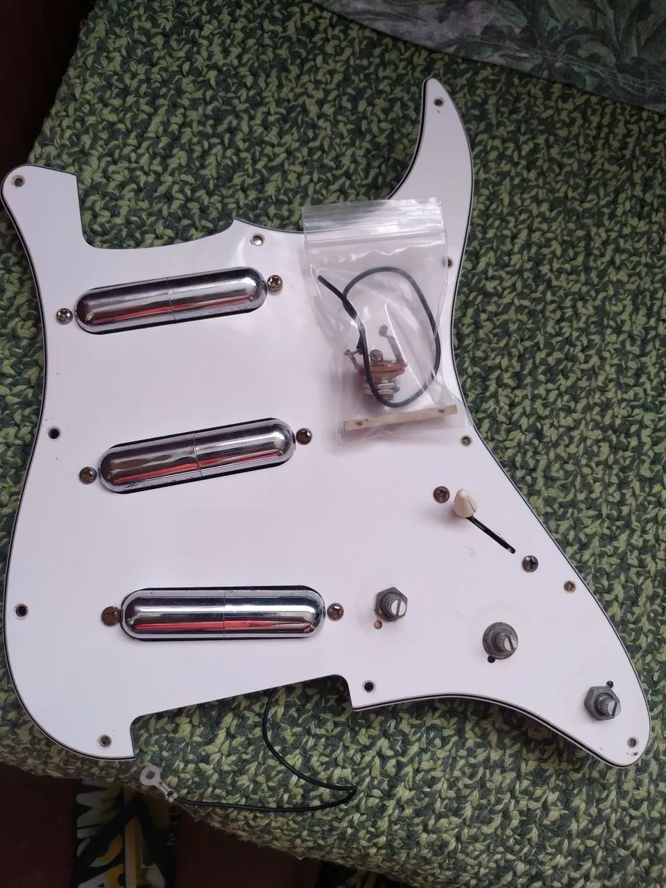 Escudo strato Squier  - Foto 2
