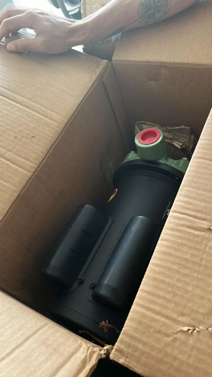 Bomba 3cv 8 canhão americano 