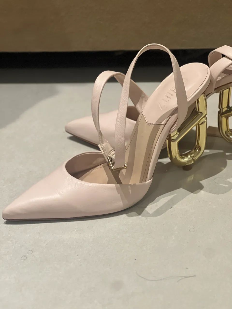 Sapato Schutz - Foto 2