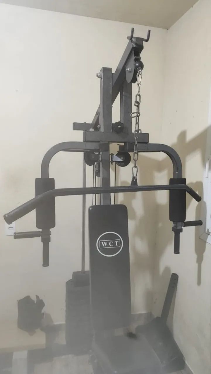 Aparelho de musculação 