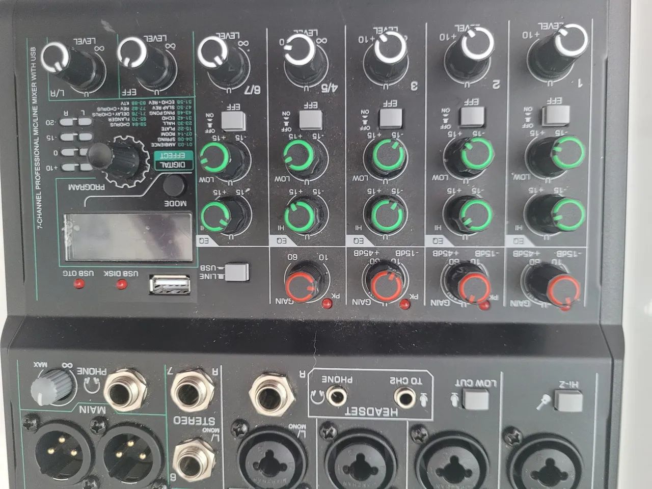 mixer de áudio  maono e gs2 da vedo 