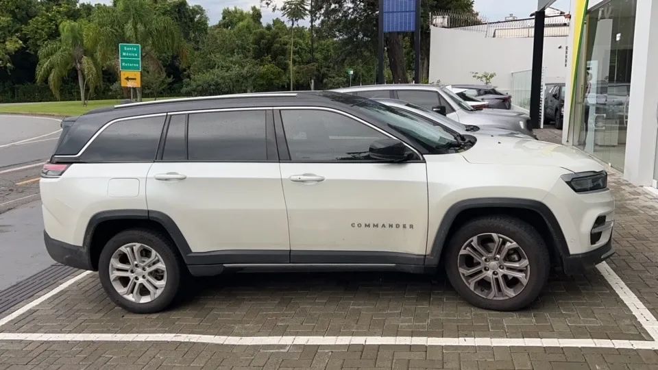 Jeep Commander Longitude T270 1.3 TB Flex AUT 2025 - Foto 2