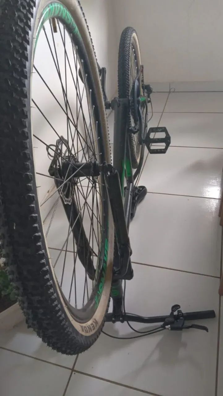 Bicicleta Aro 29 Quadro de alumínio  - Foto 2