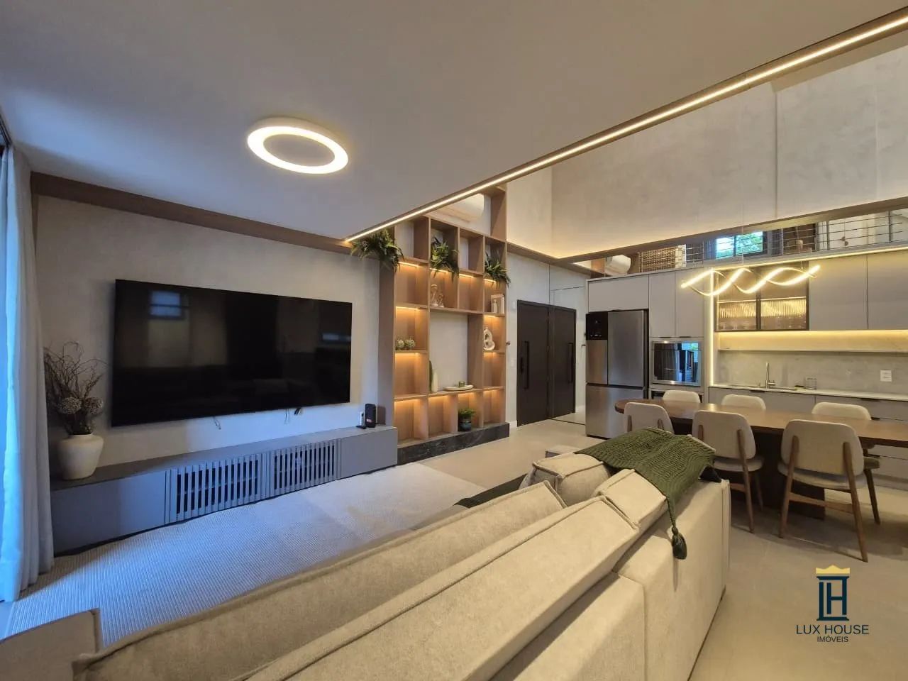 Lindo Loft Duplex com 3 quartos em Jurerê (à 160m da praia) - Foto 4