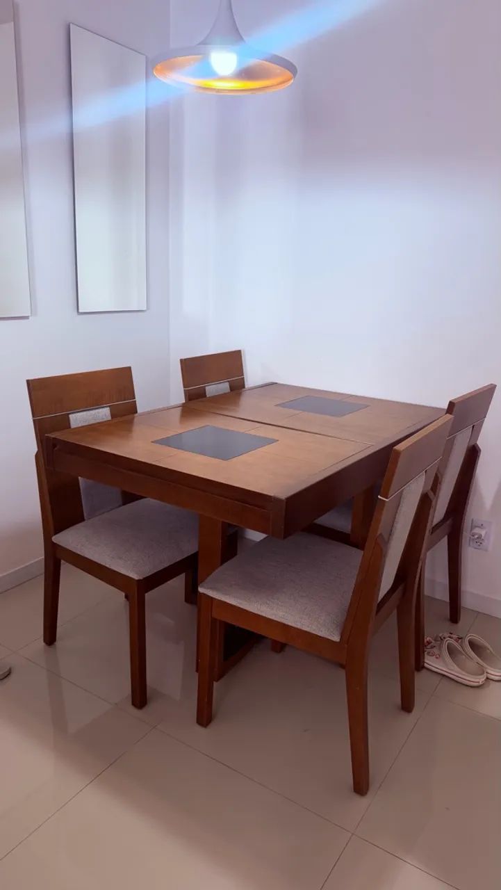 Mesa de jantar madeira 