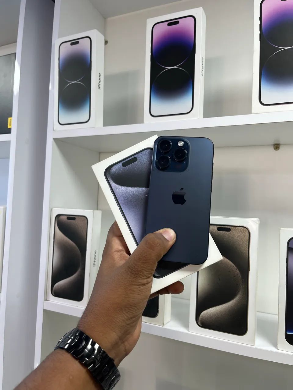 iPhone 15 PRO 128GB - Foto 4
