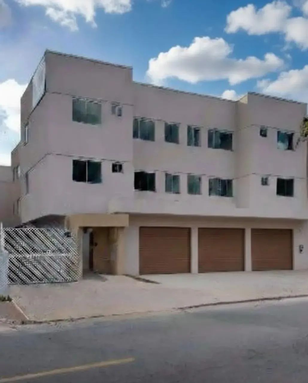 Apartamento para aluguel tem 55 metros quadrados com 2 quartos em Setor Campinas - Goiânia