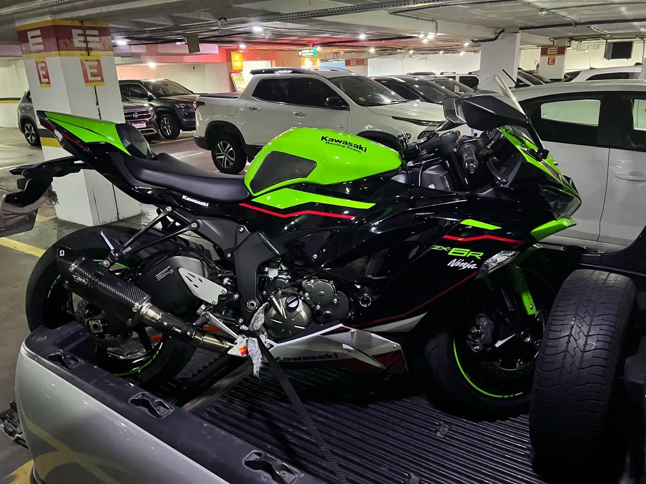 Kawasaki Zx-6r 636cc 2022 - 1500717715 | OLX