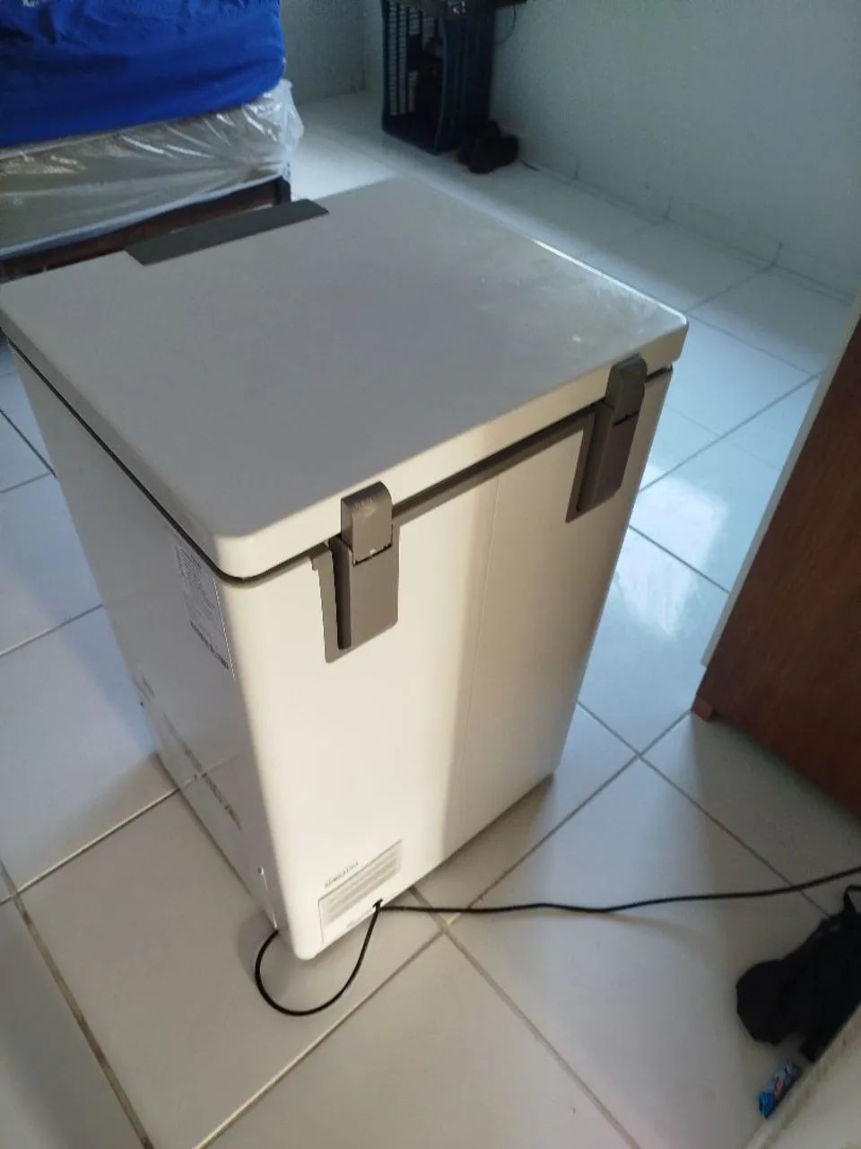 Vendo freezer semi novo  - Foto 4