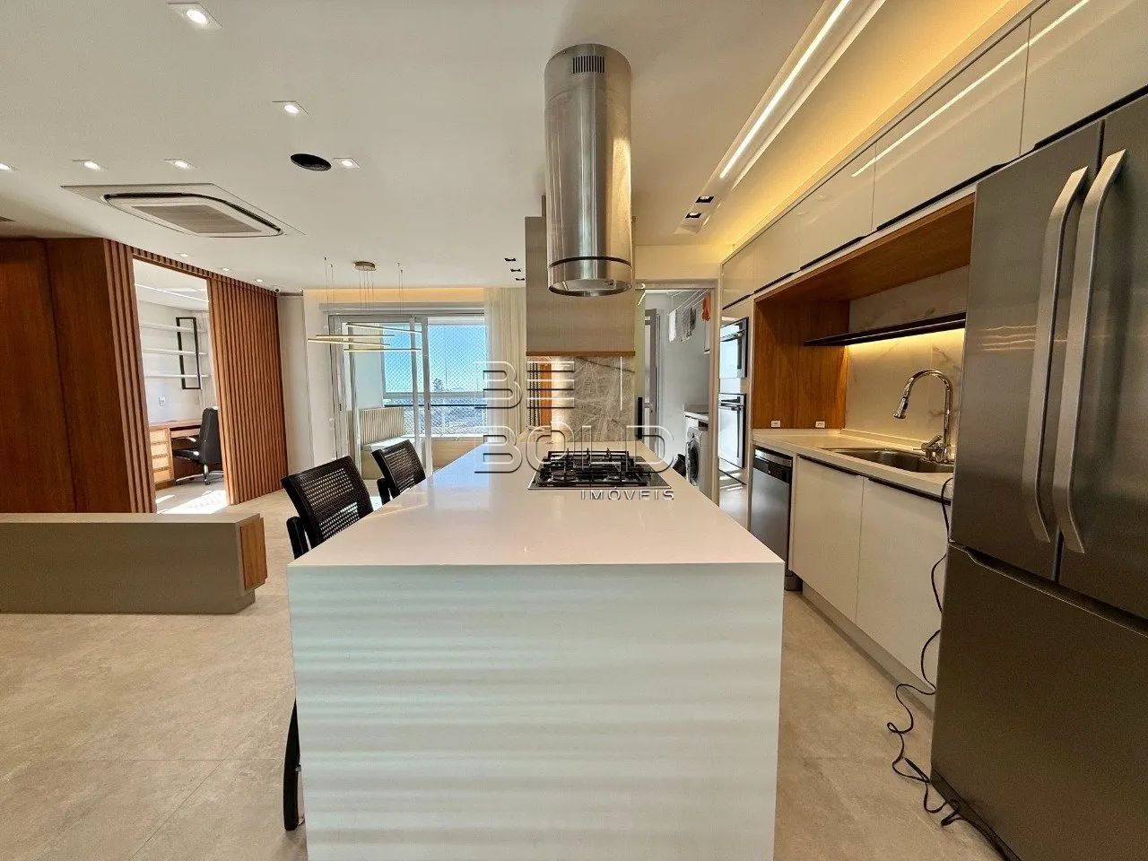 Apartamento com 3 suítes e automação no Floresta