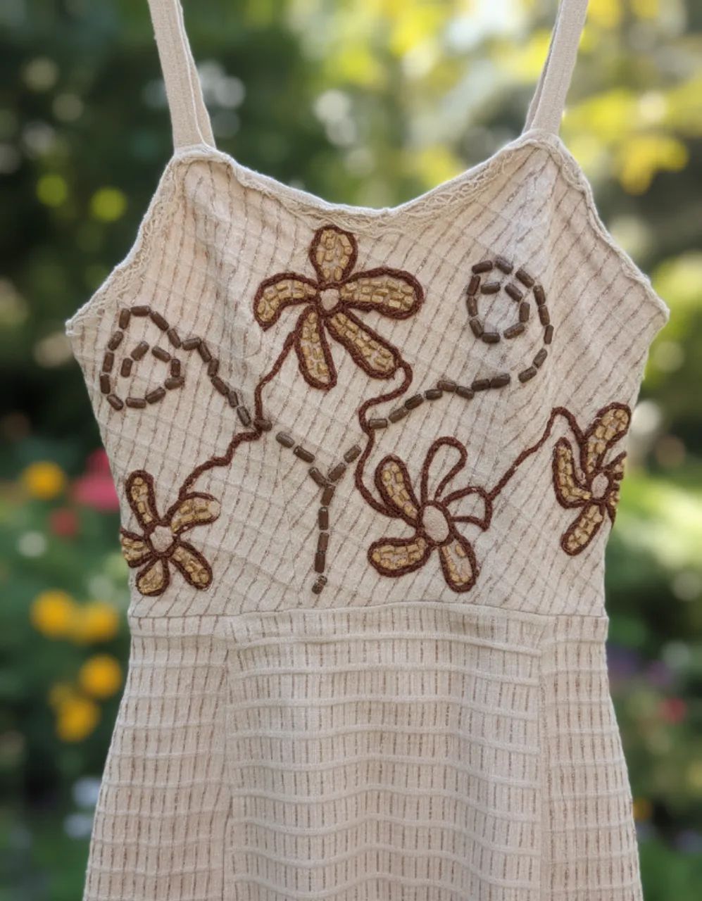 Vestido Curto com Bordado - Foto 2