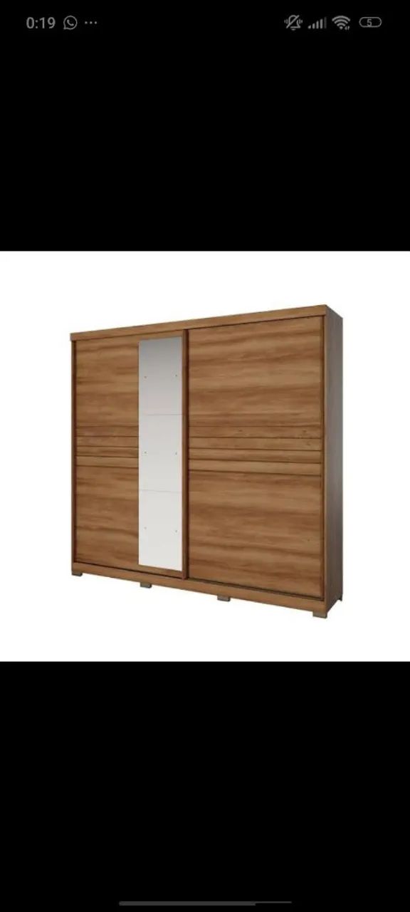 Guarda roupa de casal com porta de correr