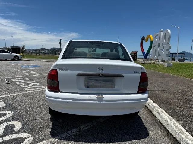 Chevrolet Corsa Wind 1.0 Mpf/milleniumi/ EFI 4P 2001 - Foto 4