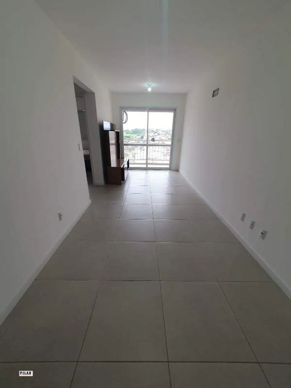 Apartamento semi mobiliado com 2 dormitórios para locação - Foto 4