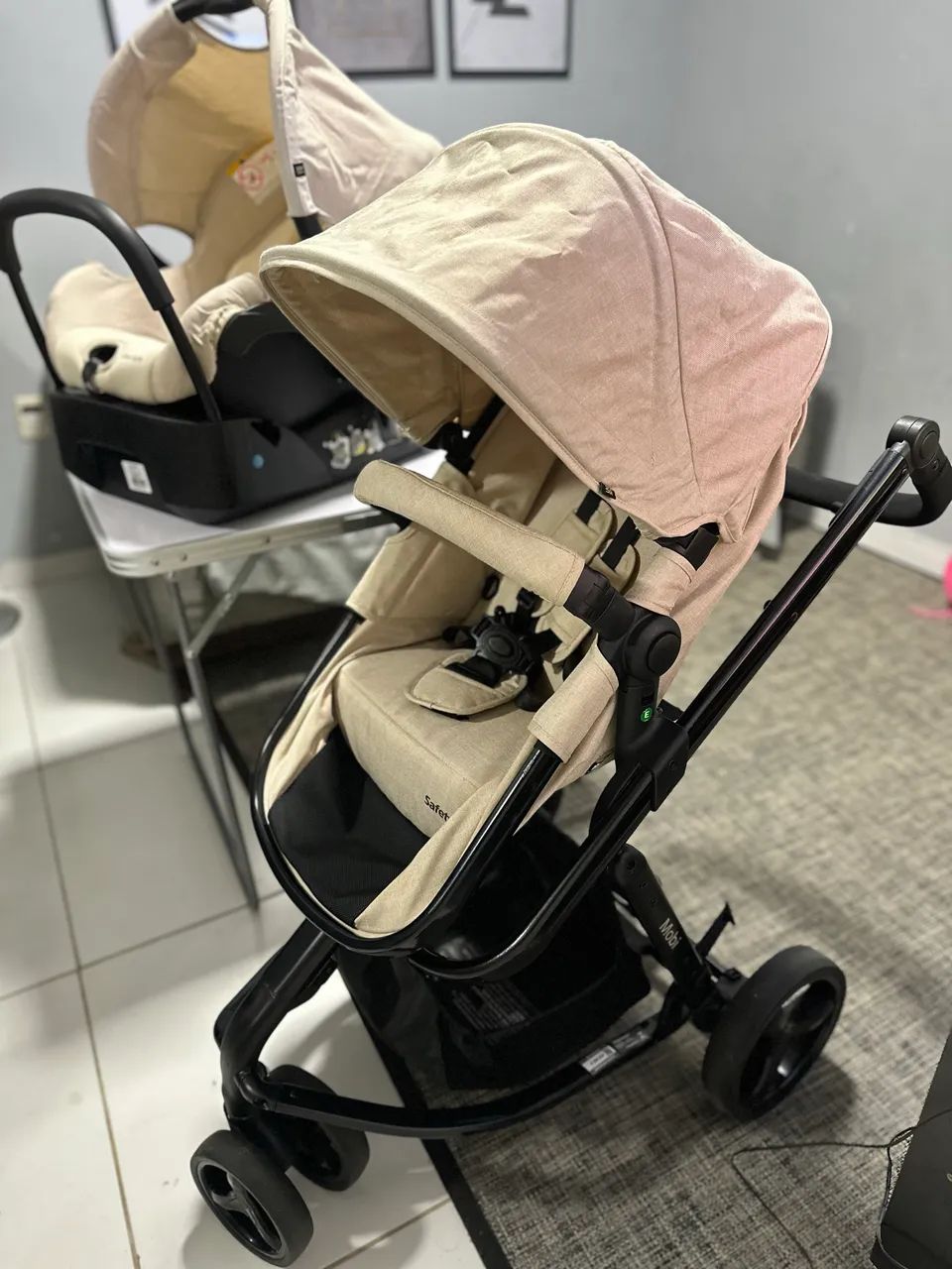 Carrinho de Bebê Safety 1st Mobi - Bege (Usado) - Foto 3
