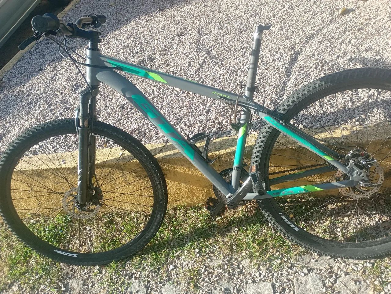 Vendo ou troco bicicleta aro 29