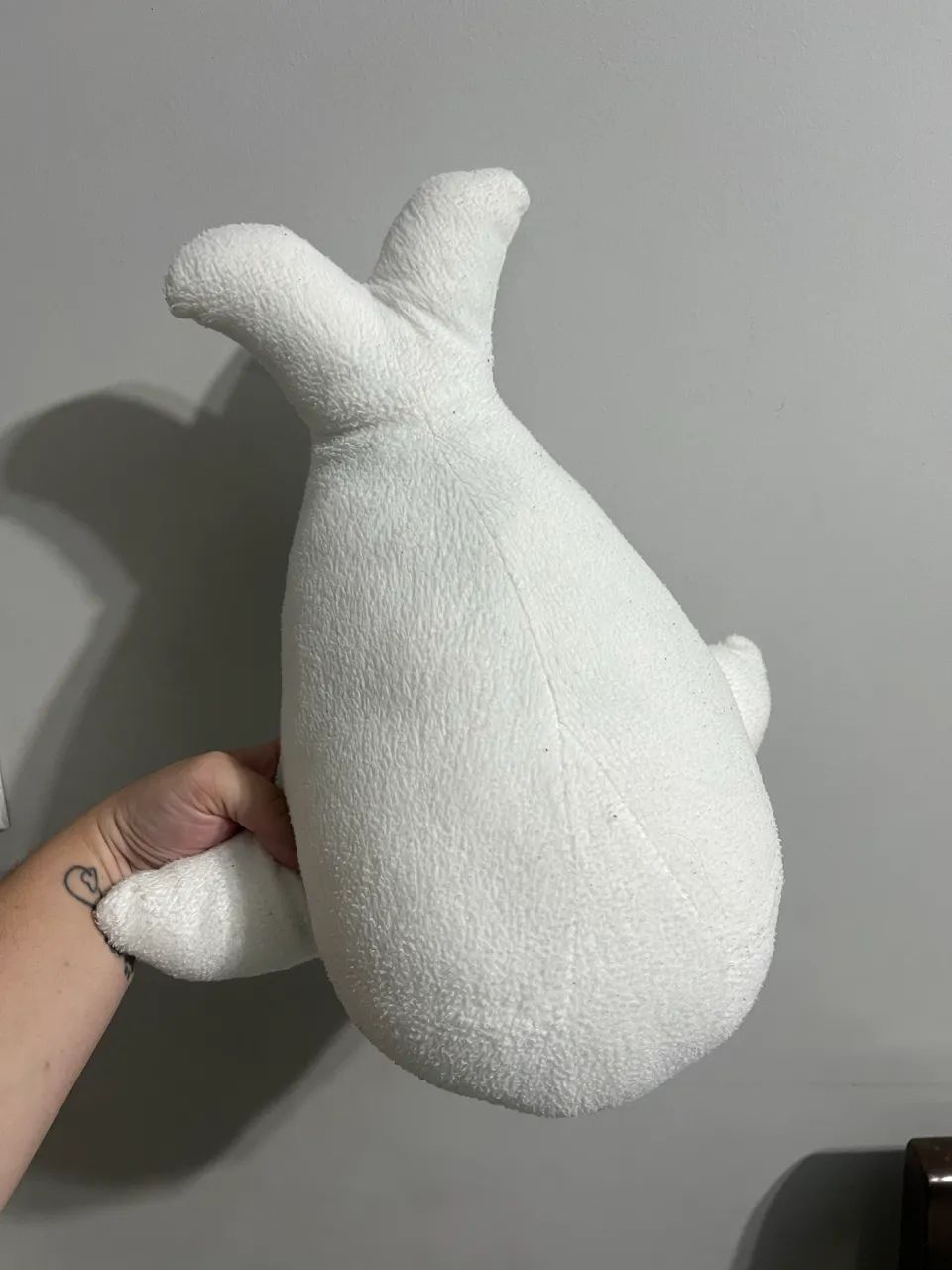 Foca de pelúcia - Luccas neto - com 40cm de comprimento  - Foto 5