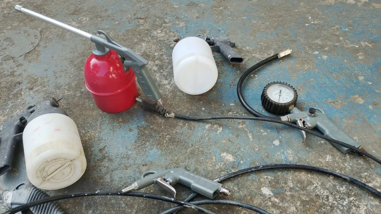 VENDE SE KIT COMPRESSOR COM PISTOLAS - Foto 3