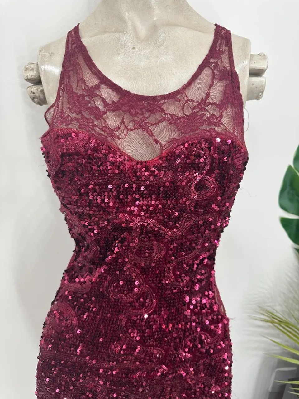Lote de Roupas de Festa
