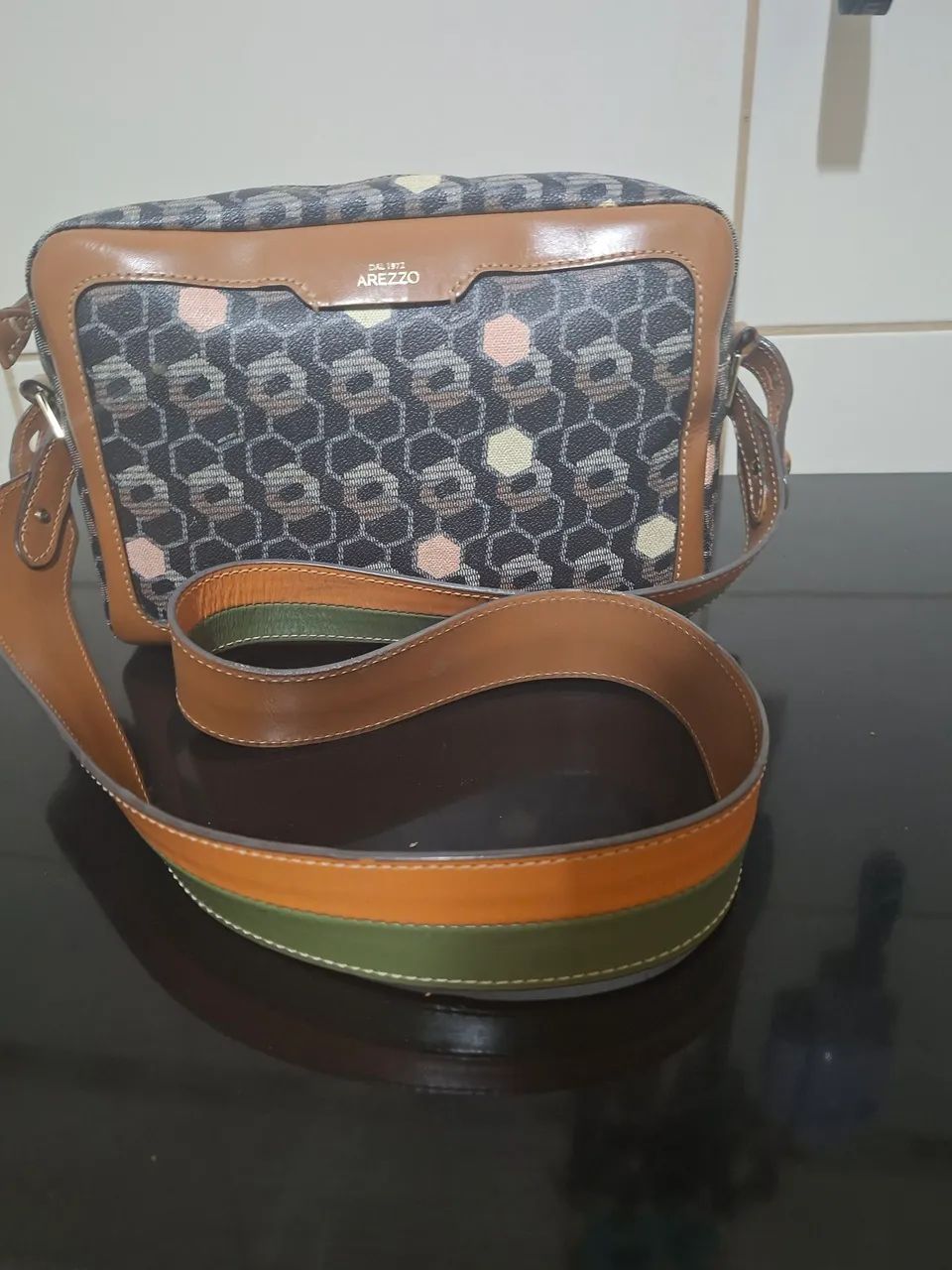Bolsa Arezzo modelo Veneza Original. - Foto 5