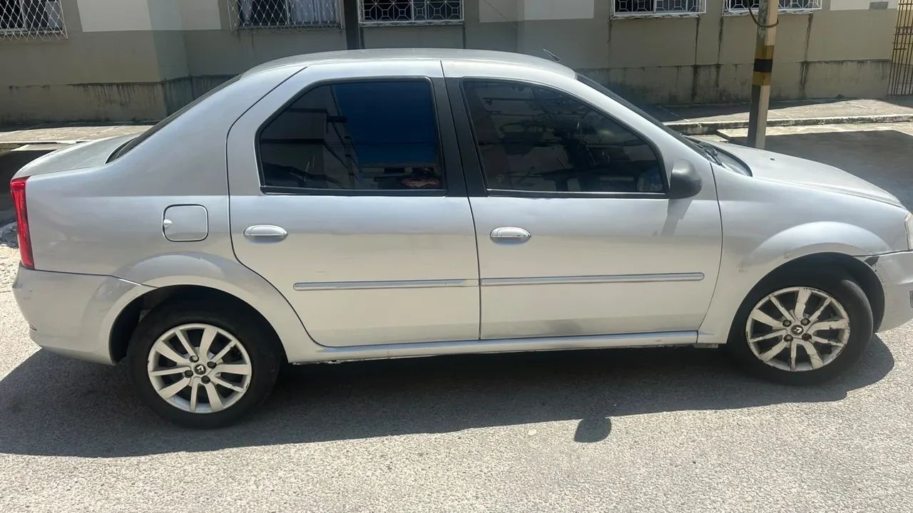 Renault Logan Expression Hi-flex 1.6 8V 4P 2011